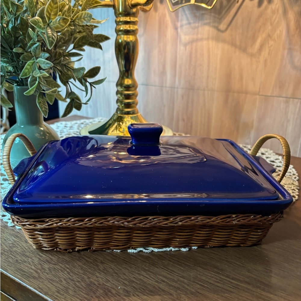 Temp-Tations Blue Ceramic Covered Baker with Wicker Carrier
